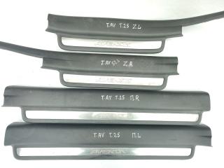накладка на порог внутренняя Toyota Avensis 2 поколение (T250) 2005, 2.0 л., дизель, МКПП, хетчбэк 5 дв., 67914-05040, 67918-05040, 67913-05040, 67917-05040