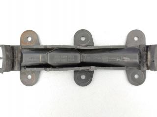 Крепление бампера переднего Audi A6 4A/C4 1995, 2.3 л., AAR, бензин, МКПП, седан, 4A0807253