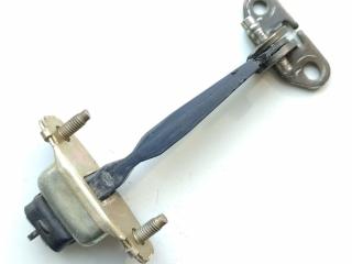 ограничитель открывания двери Toyota Avensis 1 поколение (T220) [рестайлинг] 2001, 2.0 л., дизель, МКПП, седан