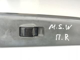 кнопка стеклоподъемника двери передней правой Mitsubishi Space Wagon 2 поколение (Typ N30/N40) 1998, 2.0 л., 4D68 T, дизель, МКПП