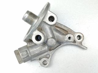 кронштейн масляного фильтра Mitsubishi Galant 8 поколение 1998, 2.0 л., 4G63 (SOHC 16V), бензин, МКПП