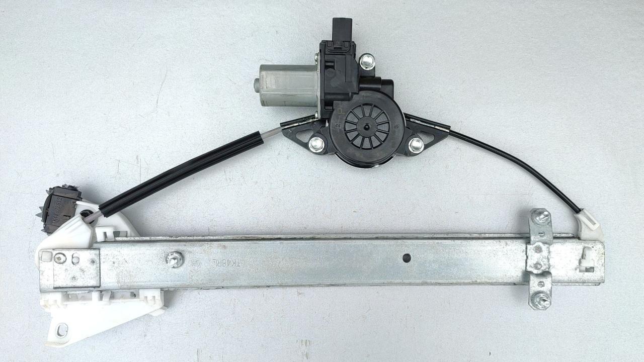 стеклоподъемник электрический задний левый Mazda CX-9 2 поколение 2018, GD558LB, BHN95958X - фото №1