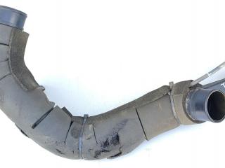 патрубок интеркулера Toyota Avensis 1 поколение (T220) (1997 - 2000), 2.0 л., 2C-TE, дизель, МКПП