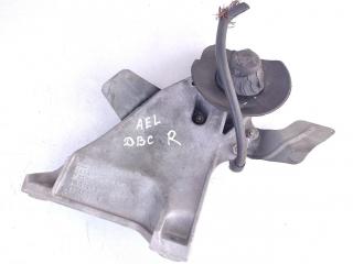 кронштейн двигателя Audi A6 4A/C4 1997, 2.5 л., AEL, дизель, МКПП, седан, 4A0199312
