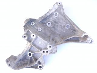 кронштейн генератора Renault Scenic RX4 1 поколение 2001, 2.0 л., F4R 744, бензин, МКПП, хетчбэк 5 дв., 103525