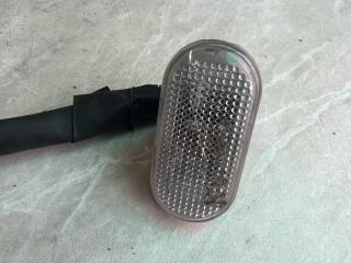 повторитель поворота на крыле Nissan Qashqai 1 поколение 2009