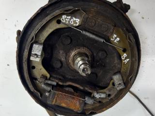 защитный кожух тормозного механизма Mazda 323 5 поколение 1996