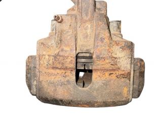 суппорт передний правый Ford Mondeo 2 поколение (1996 - 2000), 1.8 л., дизель