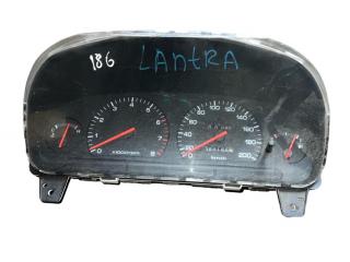 щиток приборов (приборная панель) Hyundai Lantra J1 1991