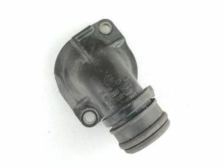 фланец (тройник) системы охлаждения Volkswagen Golf 3 поколение 1993, 1.9 л., дизель, 037121121A