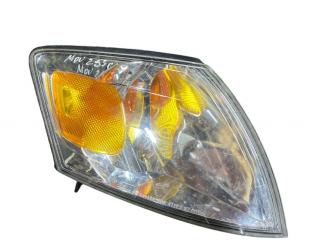 поворотник правый Mazda MPV LV (1988 - 1995)