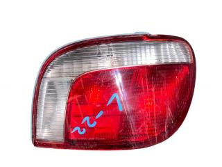 фонарь задний правый Toyota Yaris P1 2000