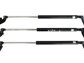 амортизатор крышки багажника (3-5 двери) Mitsubishi Space Wagon 2 поколение (Typ N30/N40) 1997, 2.0 л., 4D68 T, дизель