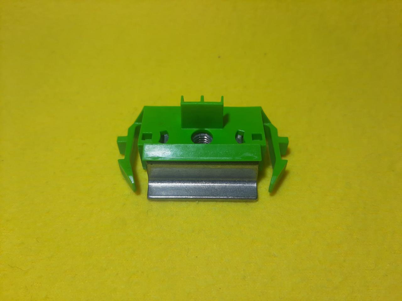 кронштейн (крепление) Tesla Model 3 1 поколение 2020, 1098669-00-D - фото №1