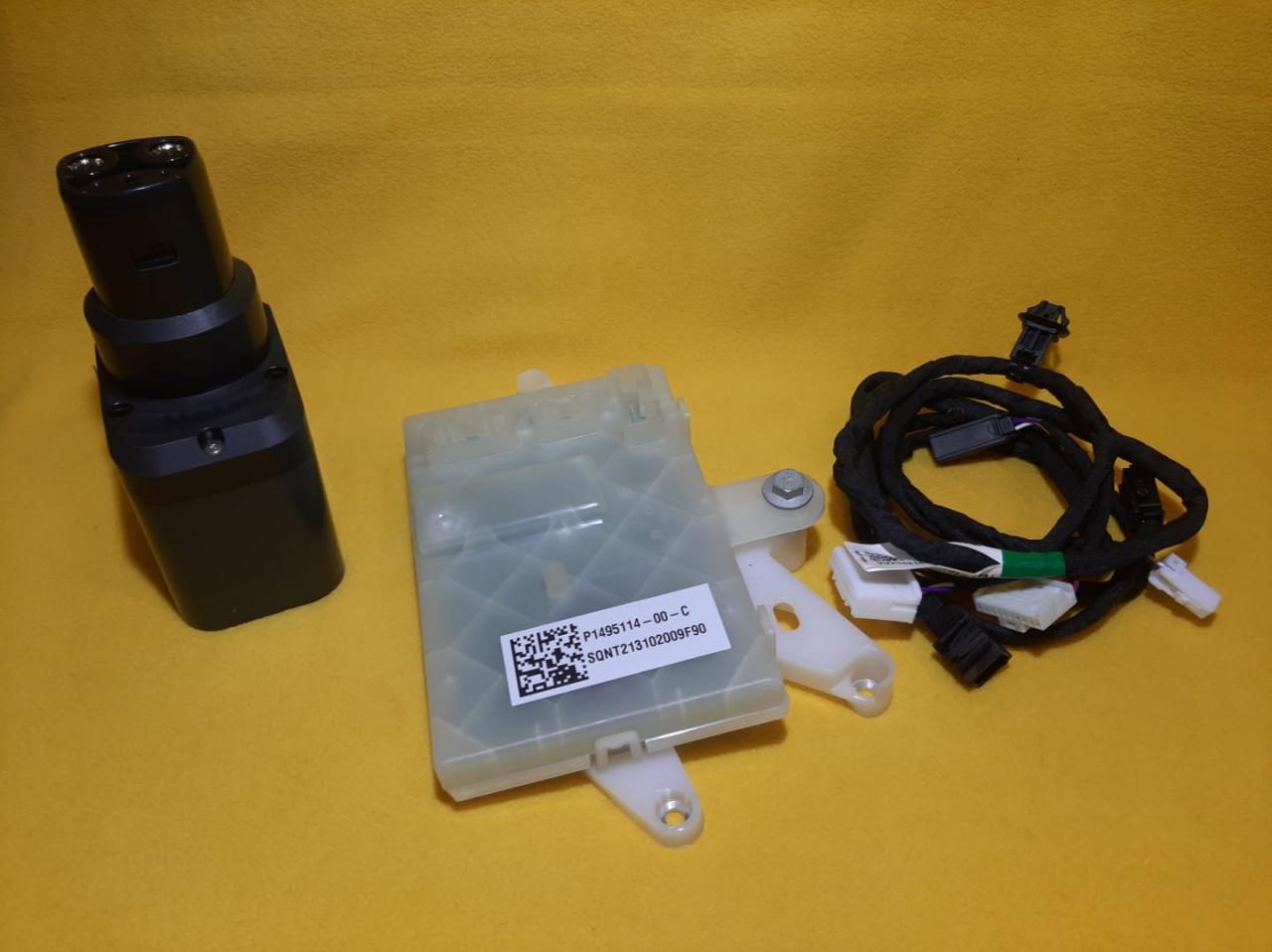 блок контроля мощности Tesla Model X 1 поколение 2017, 1495114-00-C, 1506266-00-B, 1486940-00-A - фото №1