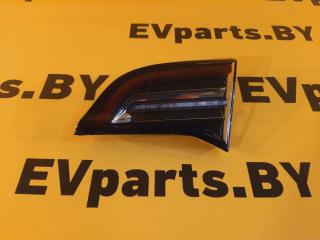 фонарь крышки багажника правый Tesla Model 3 1 поколение 2020, 1077402-00-G, 1077402-00-F