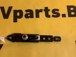 кронштейн (крепление) Tesla Model X 1 поколение 2019, 1036735-00-C