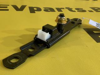 кронштейн (крепление) Tesla Model X 1 поколение 2019, 1036735-00-C