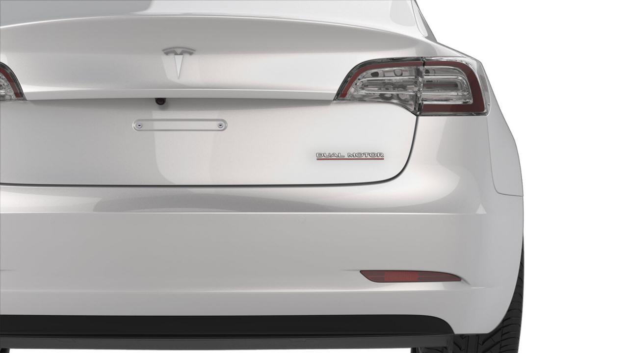 эмблема Tesla Model Y 1 поколение (2020 - 2026), 1484848-00-B - фото №1