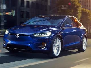 Tesla Model X 1 поколение