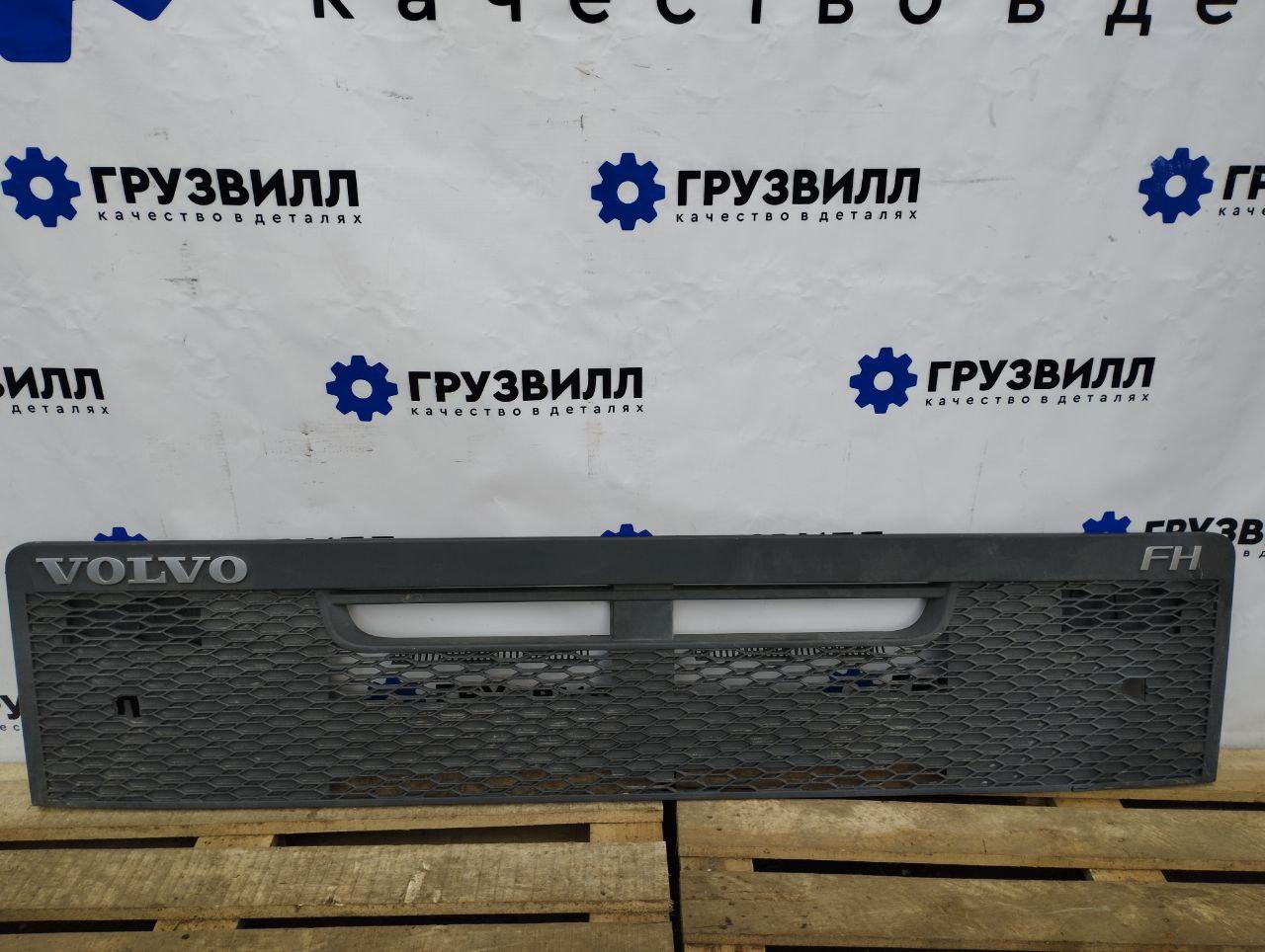 решетка капота Volvo FH4 первое поколение (2013 - 2020), 84033228, 82219161 - фото №1