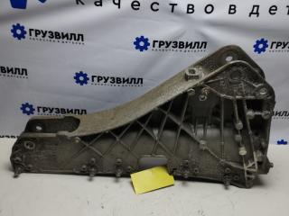 крепление стабилизатора / втулки стабилизатора Renault T-Series 1 поколение (2013 - 2025), 82311041, 82311529