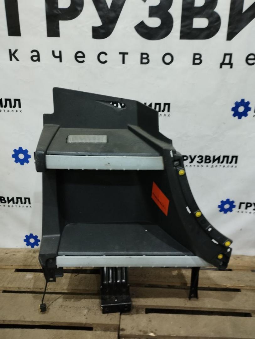 Подножка кабины Volvo FH4 первое поколение (2013 - 2020), 82141521, 82151654, 82151656, 82355197, 82151651, 82318843 - фото №1