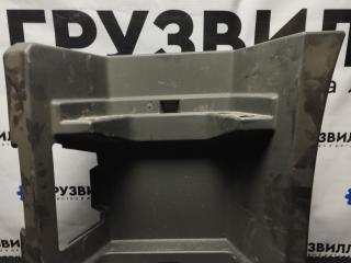 корпус подножки левый Renault T-Series 1 поколение (2013 - 2025), 82574835, 7482574835, 7423315401, 7423315557