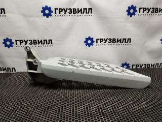 Ступень левая Volvo FH4 первое поколение (2013 - 2020), 82171603