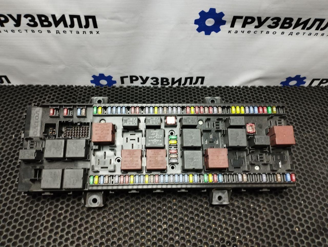 блок предохранителей Volvo FH4 первое поколение (2013 - 2020), 22488319, 22619987, 21939408 - фото №1