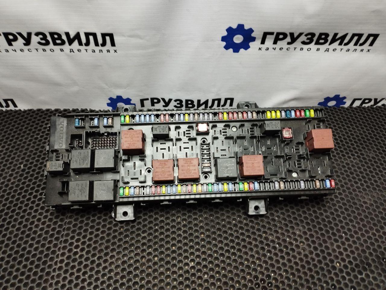 блок предохранителей Volvo FH4 первое поколение (2013 - 2020), 22488319, 22619987, 21939408 - фото №1