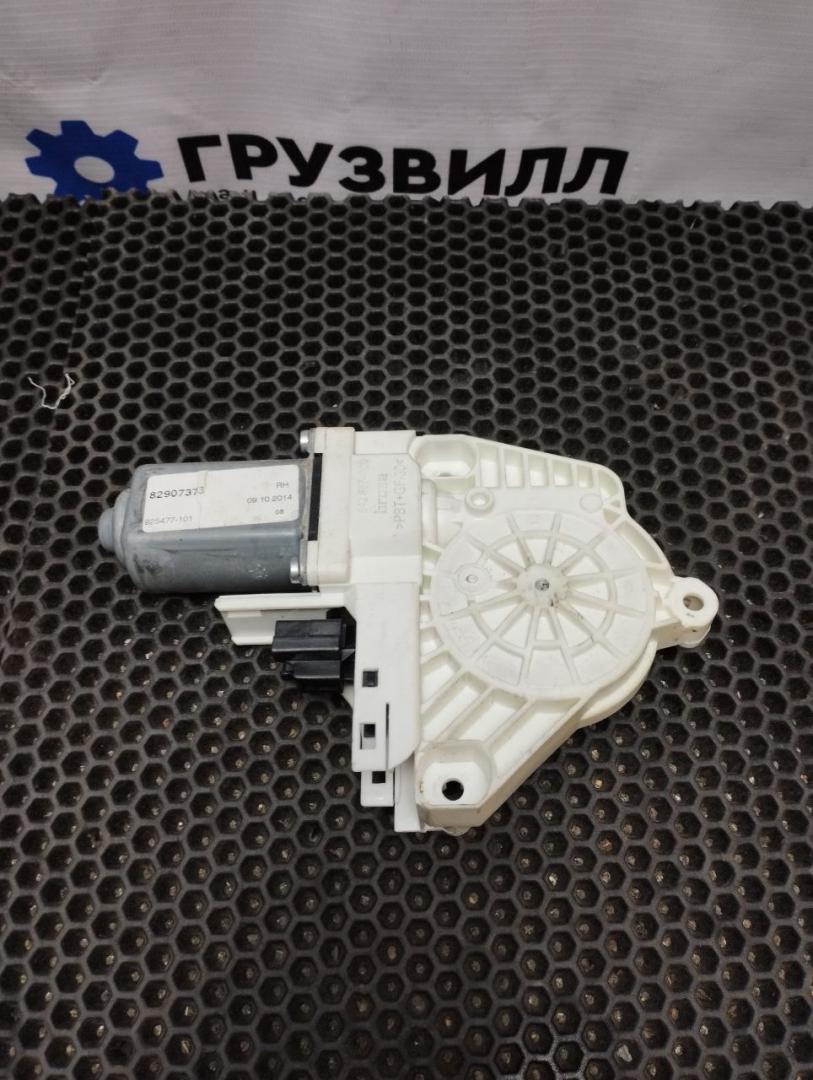 моторчик стеклоподъемника передний правый Volvo FH4 первое поколение (2013 - 2020), 82907373 - фото №1