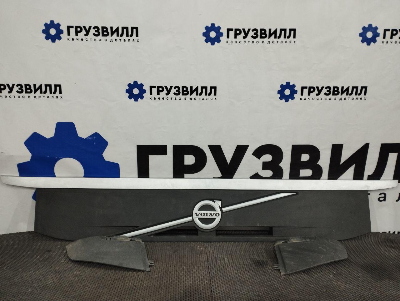 Накладка капота Volvo FMX 1 (2013 - 2020), 82430057, 82430056, 84162403 - фото №1