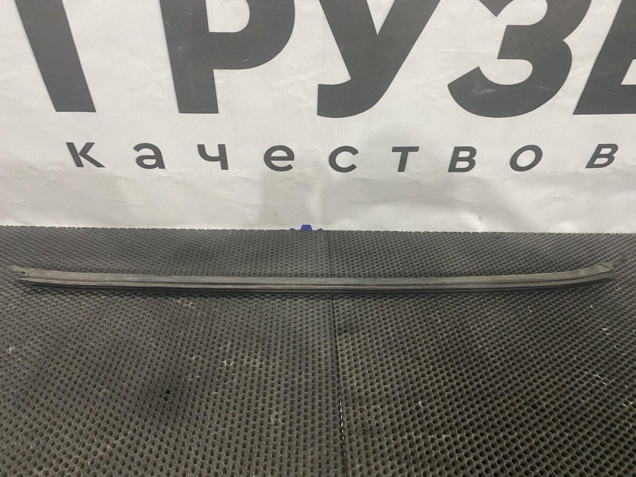 Уплотнитель стекла Volvo FH4 первое поколение (2013 - 2020), 82110669 - фото №1