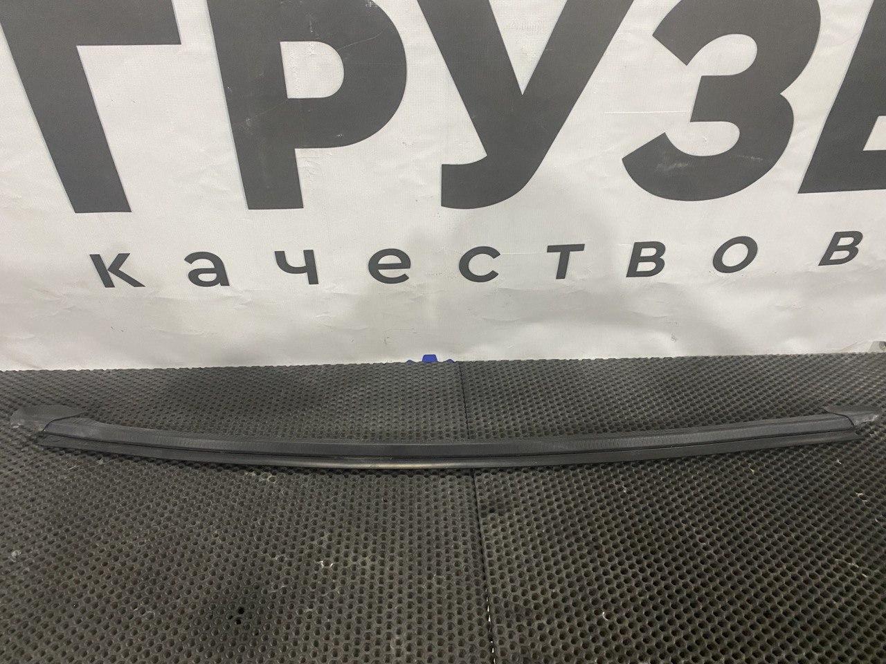 Уплотнитель стекла Volvo FH4 первое поколение (2013 - 2020), 82110669 - фото №1