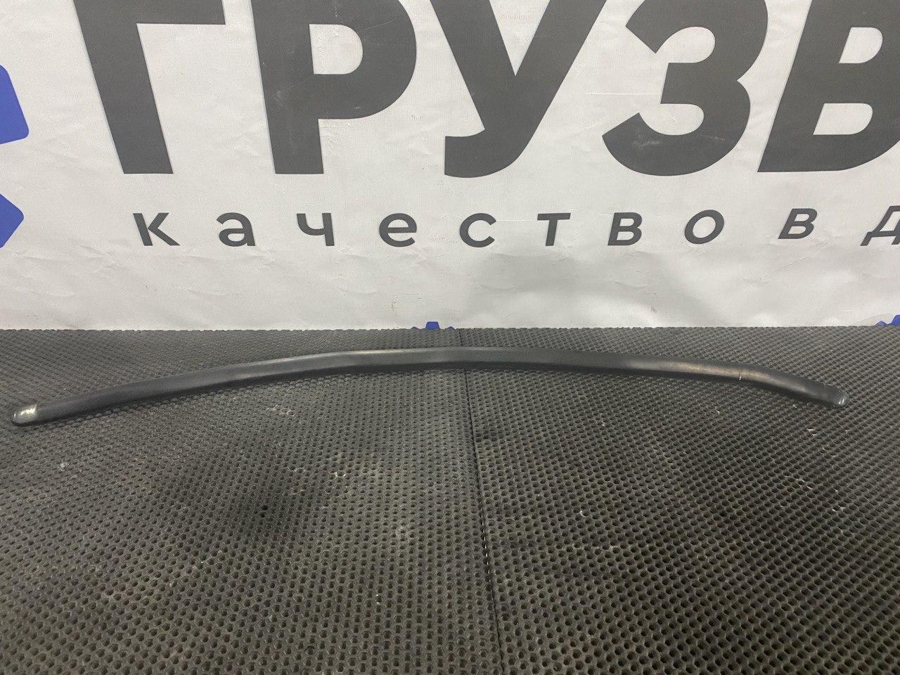 Уплотнитель стекла Volvo FH4 первое поколение (2013 - 2020), 82110669 - фото №1
