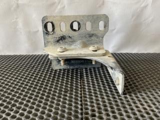 Крепление бампера переднего Mercedes-Benz Actros 4 поколение (MP4) (2011 - 2025), A9608806665