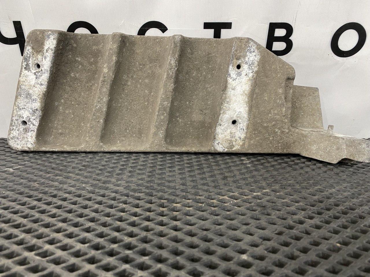 ступень Volvo FMX 1 (2013 - 2020), 84220617, 82412711 - фото №1