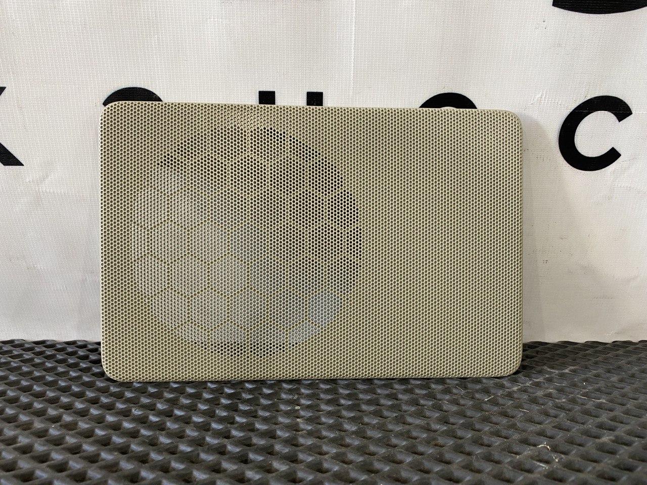 Накладка (сетка) динамика Volvo FH4 первое поколение (2013 - 2020), 82332540 - фото №1