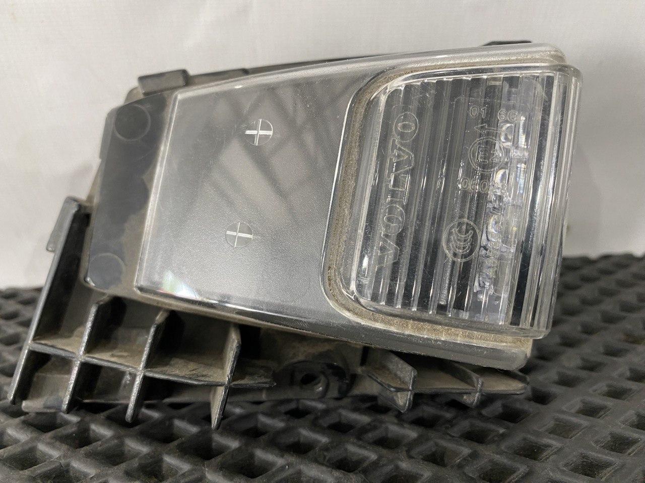поворотник левый Volvo FMX 1 (2013 - 2020), 84139925 - фото №1