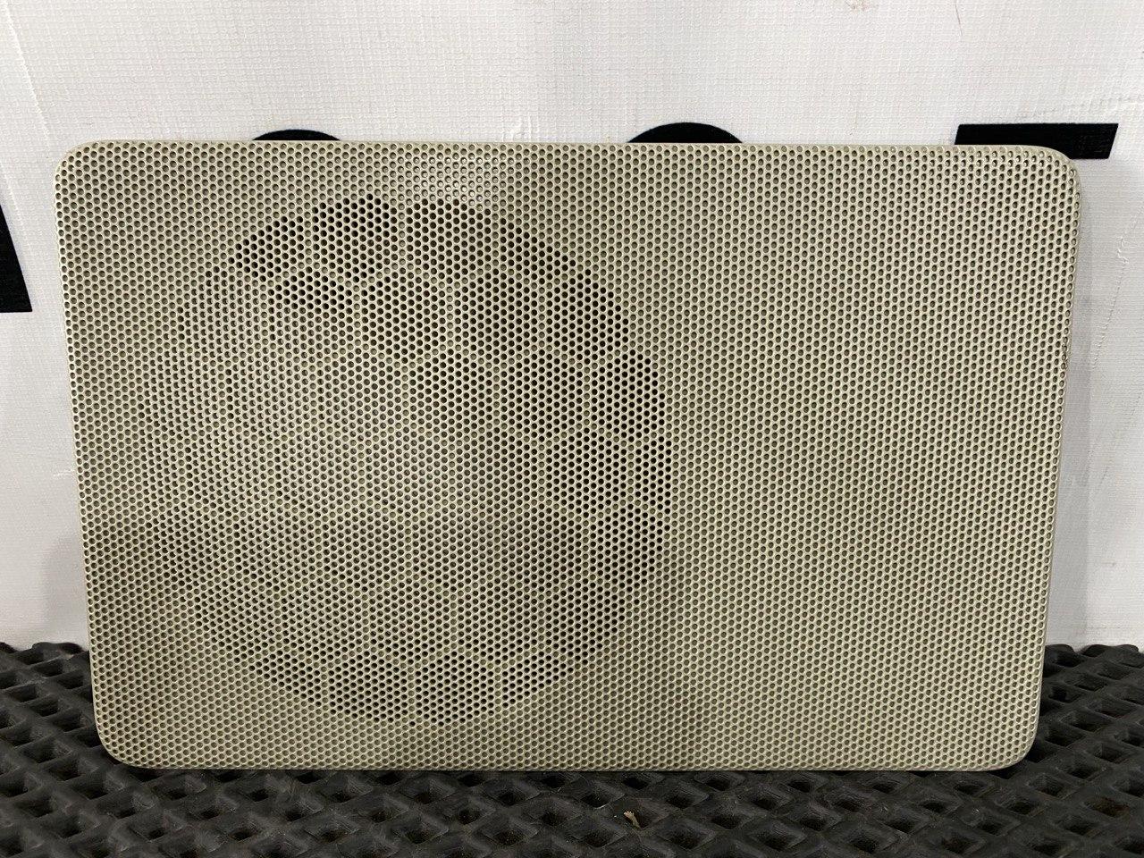 Накладка (сетка) динамика Volvo FH4 первое поколение (2013 - 2020), 82332540 - фото №1