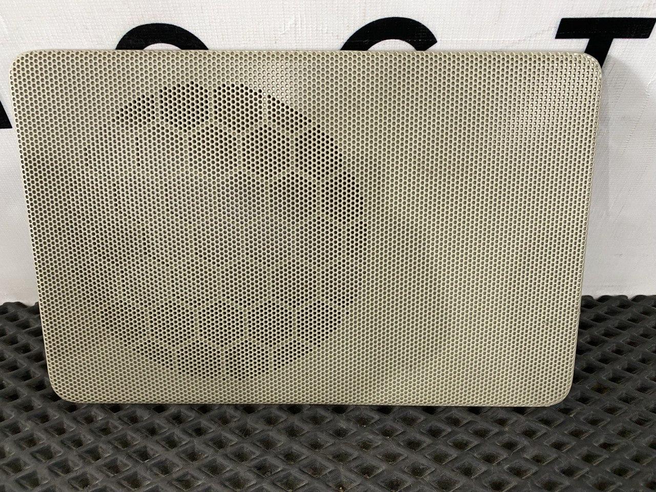 Накладка (сетка) динамика Volvo FH4 первое поколение (2013 - 2020), 82332540 - фото №1