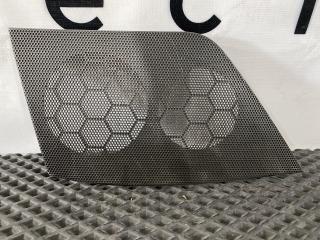 Накладка (сетка) динамика Volvo FH4 первое поколение (2013 - 2020), 82213615