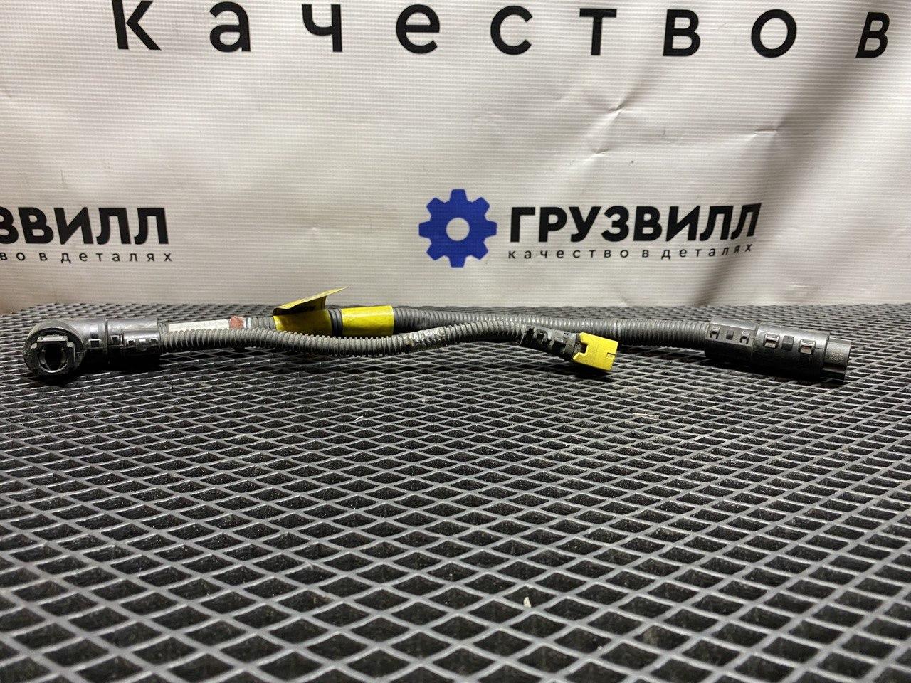 трубка Adblue Renault T-Series 1 поколение (2013 - 2025), 22330354, 7422330354 - фото №1