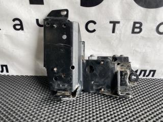 крепление бампера Renault T-Series 1 поколение (2013 - 2025), 7482554233