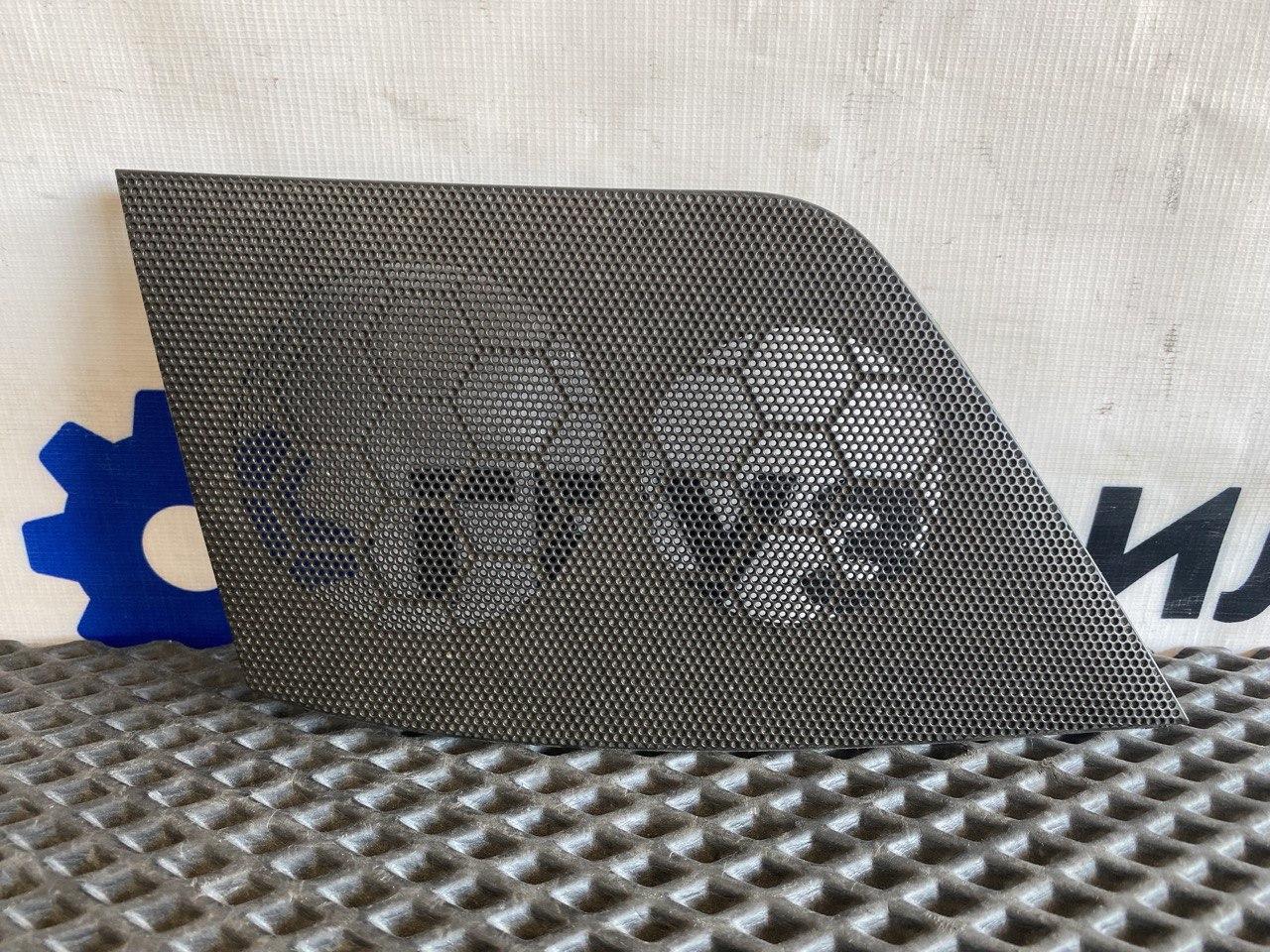 Накладка (сетка) динамика Volvo FH4 первое поколение (2013 - 2020), 82213615 - фото №1