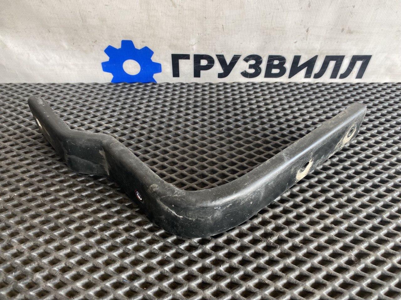 кронштейн спойлера кабины Volvo FH4 первое поколение (2013 - 2020), 82332718 - фото №1