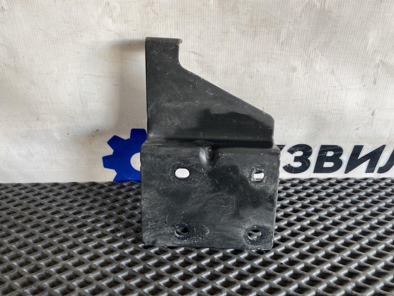 кронштейн спойлера кабины Volvo FH4 первое поколение (2013 - 2020), 82282400 - фото №1