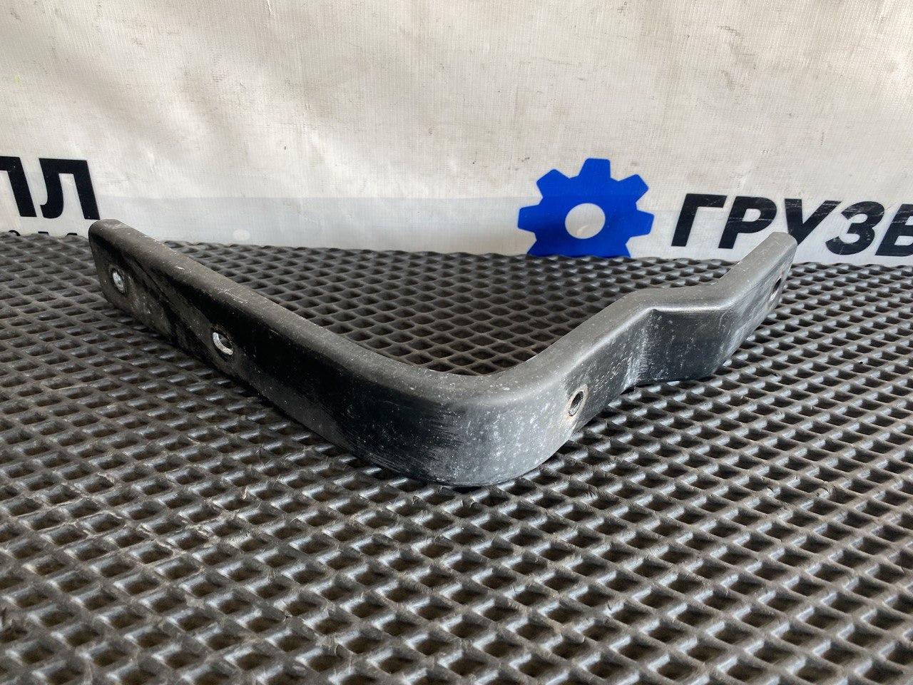 кронштейн спойлера кабины Volvo FH4 первое поколение (2013 - 2020), 82332718 - фото №1