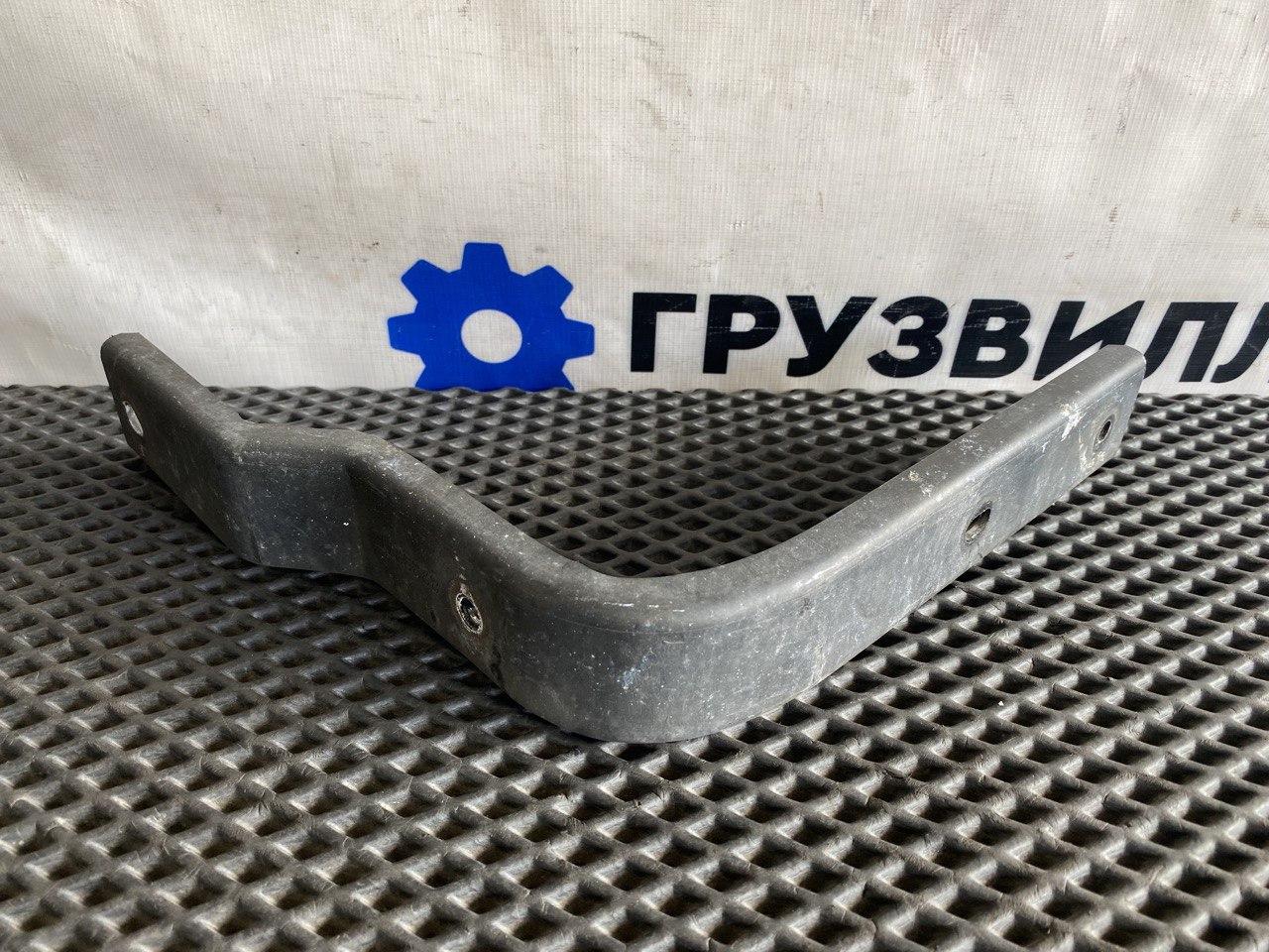 кронштейн спойлера кабины Volvo FH4 первое поколение (2013 - 2020), 82332718 - фото №1